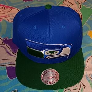 Mitchell & Ness Seattle Seahawks Retro Logo Snapback Hat NFL Football Vintage